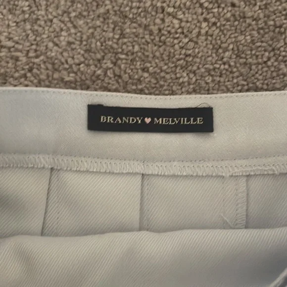 BRAND NEW LOW WAISTED BUCKLE SKIRT - Picture 4 of 4